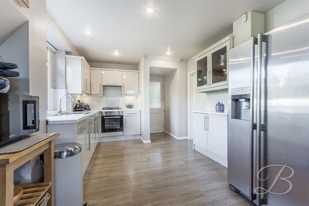 Property photo 2 of 17 Kitchen/Diner