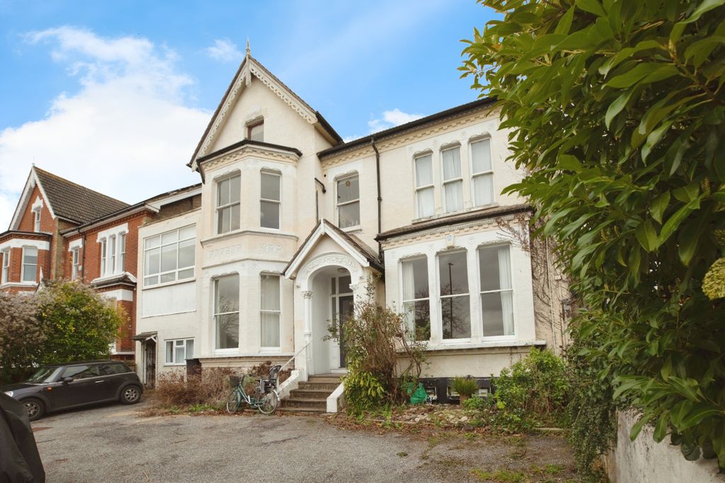 Property photo 1 of 20 0T7A4467