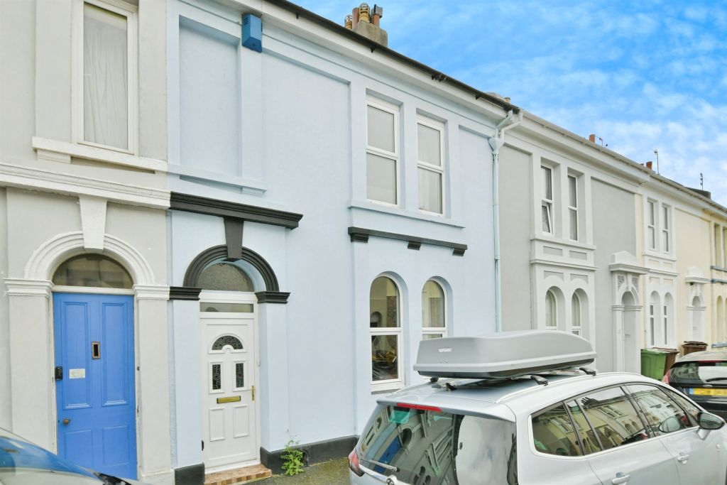 Property photo 1 of 17