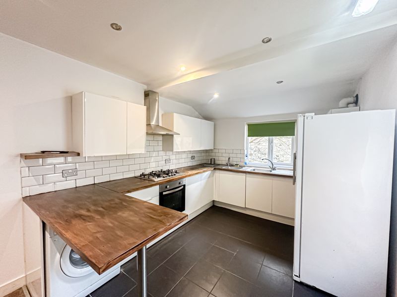 Property photo 2 of 10 Photo 9