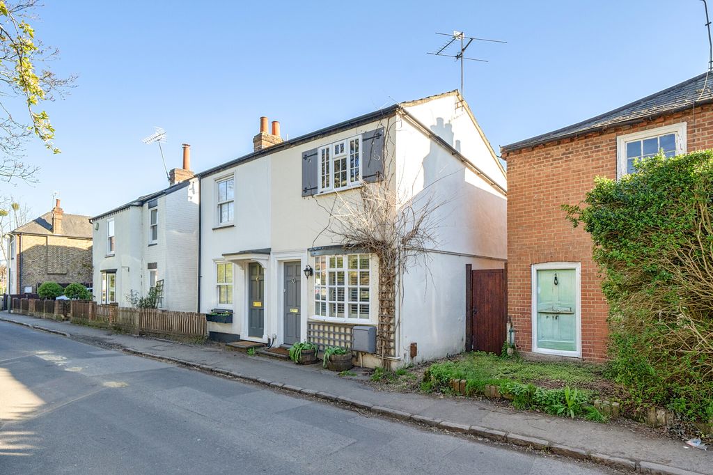 Property photo 1 of 11