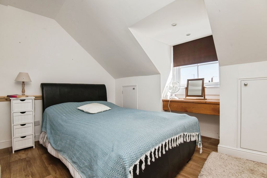 Property photo 3 of 12 Bedroom One