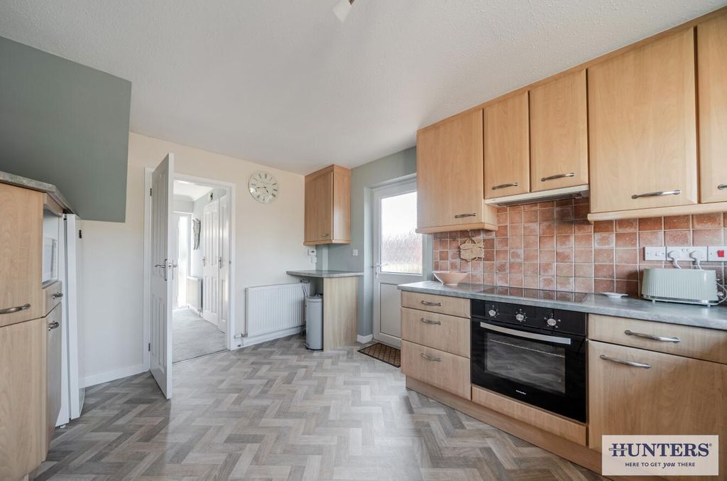 Property photo 3 of 17 2A753196-842F-4B06-9d9F-5Ed6Cb79c70F.Jpg