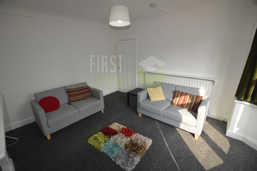 Property photo 3 of 14 Photo 3