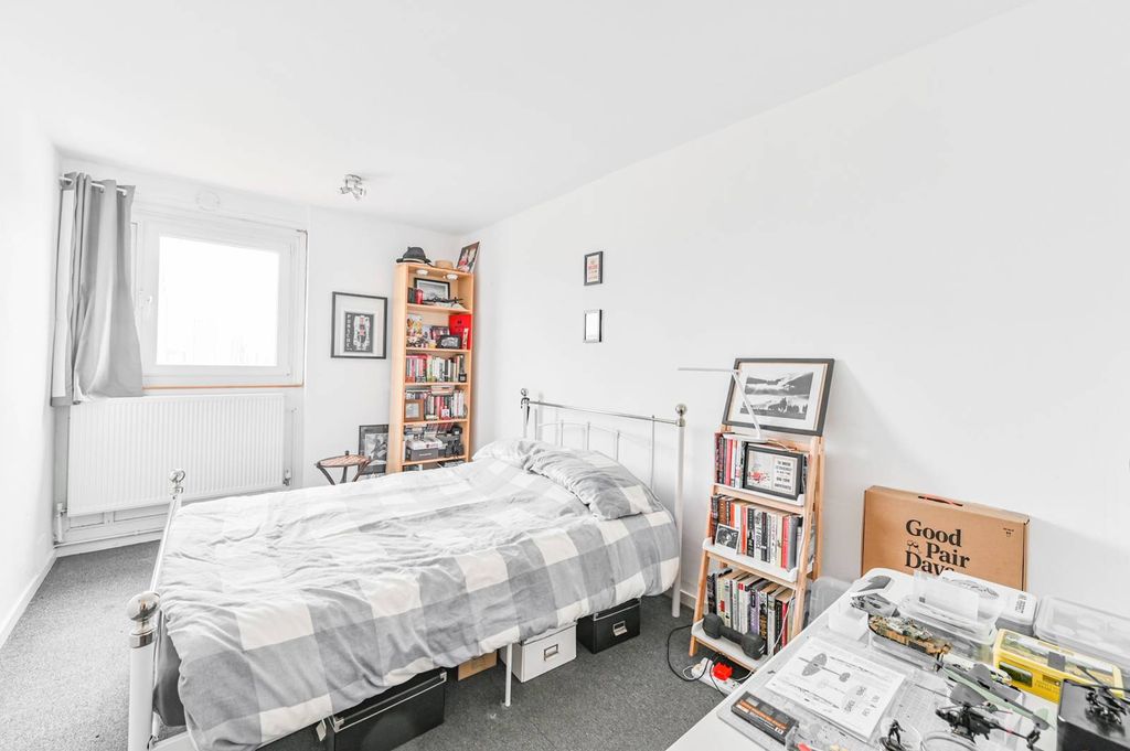 Property photo 3 of 11