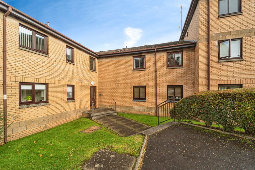 Property photo 2 of 12