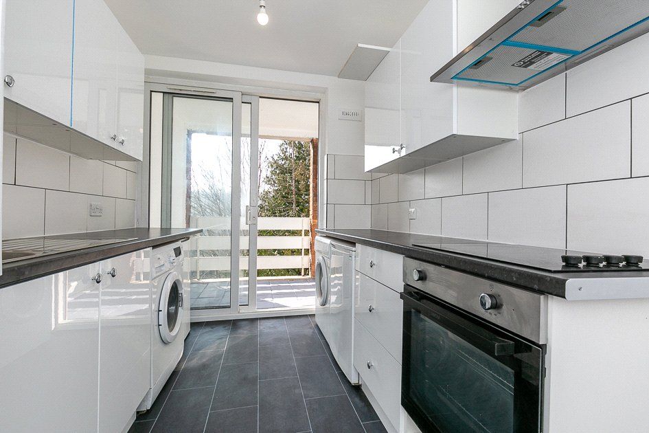 Property photo 2 of 12 Picture No. 27