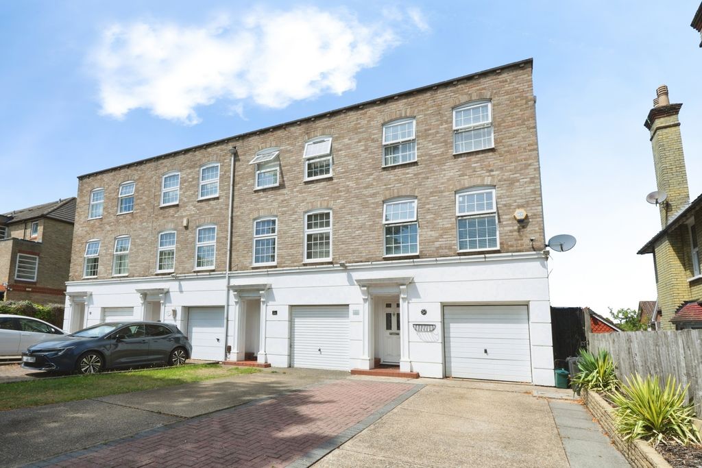 Property photo 1 of 20 Pbox-Img.Jpg