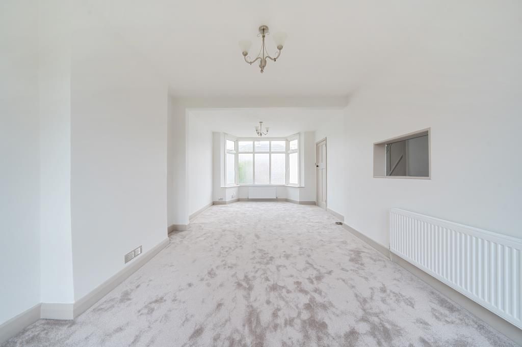 Property photo 2 of 11 Lounge Area