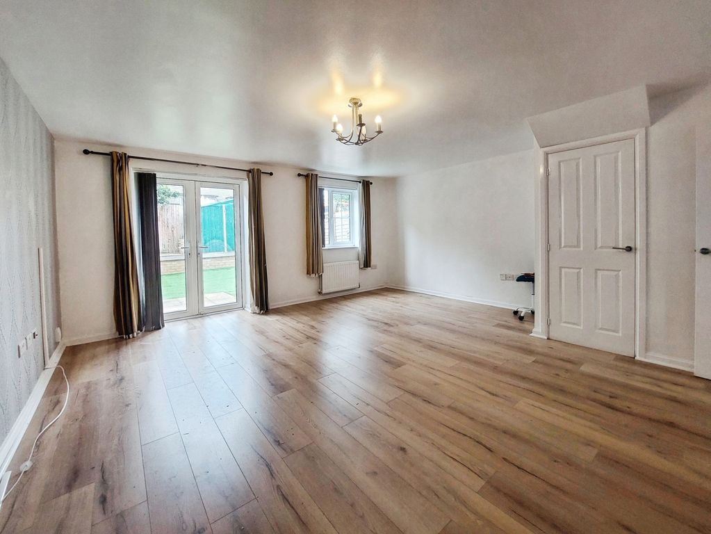 Property photo 1 of 11 Pbox-Img.Jpg