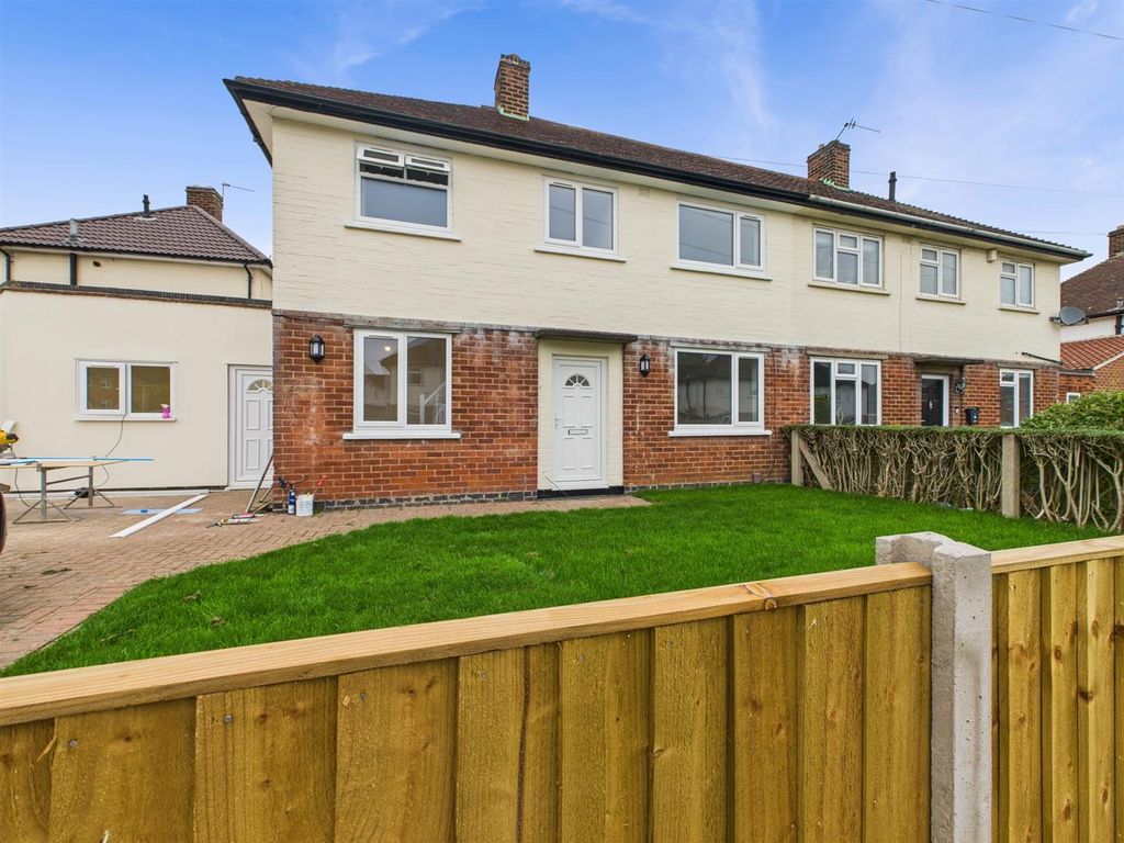 Property photo 2 of 17