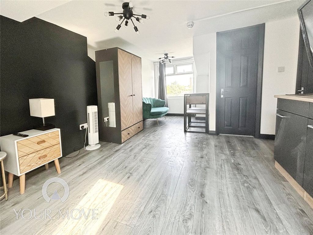 Property photo 3 of 7 Picture No. 04