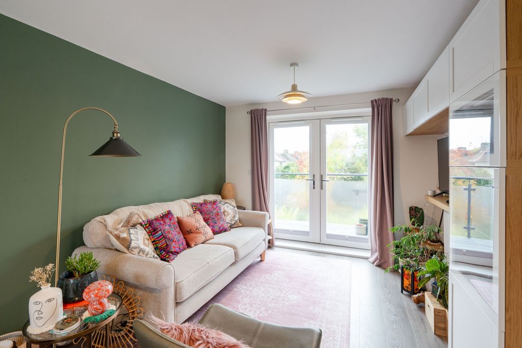 Property photo 2 of 14 Living Area