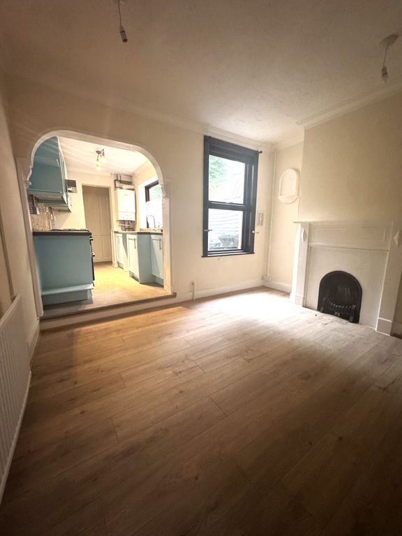 Property photo 2 of 4 Dining Room 