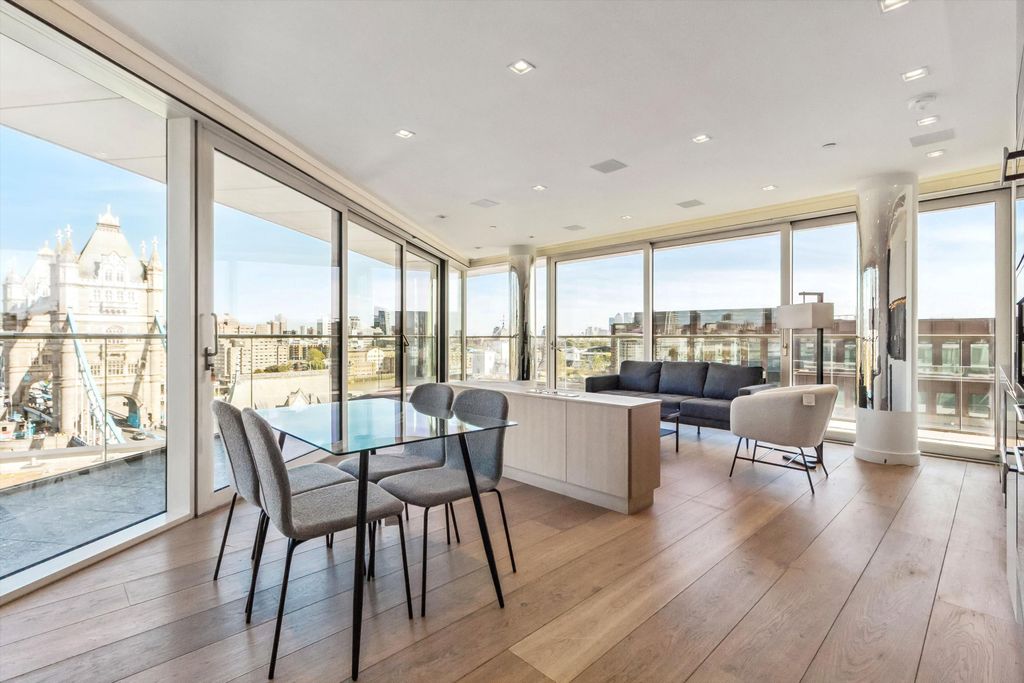 Property photo 1 of 17 Image