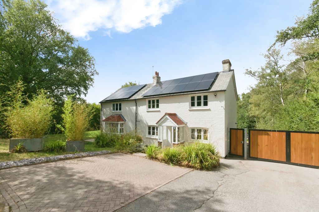 Property photo 1 of 30