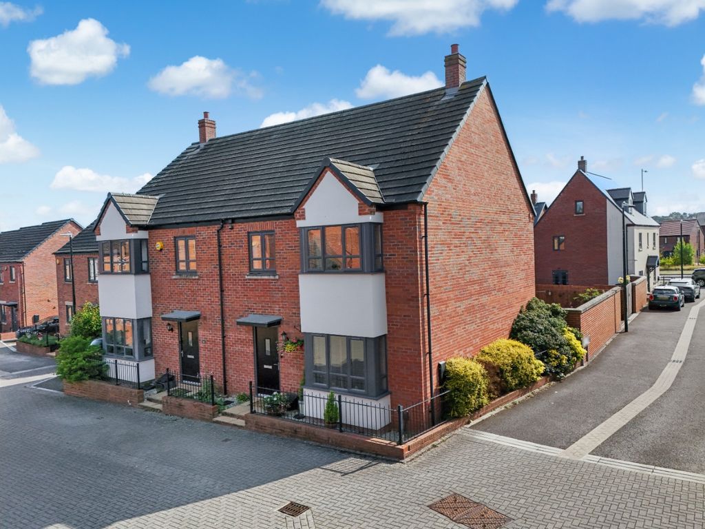 Property photo 1 of 32 4138211