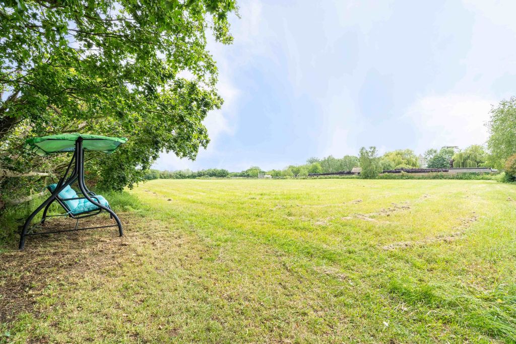 Property photo 2 of 30