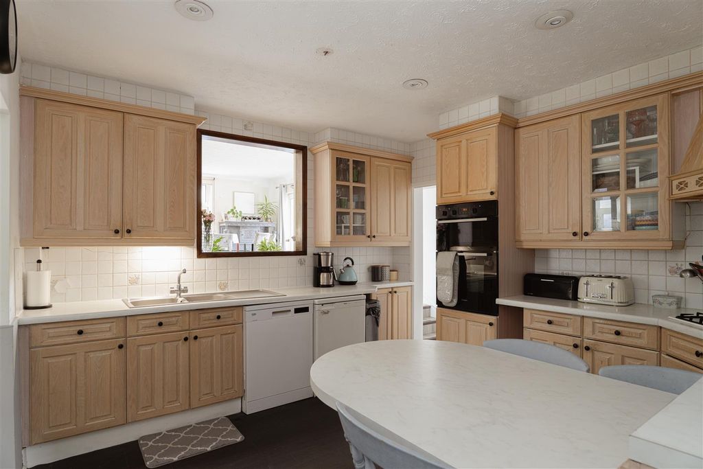 Additional image 7 of 7 bed detached house for saleMoores Road, Dorking RH4