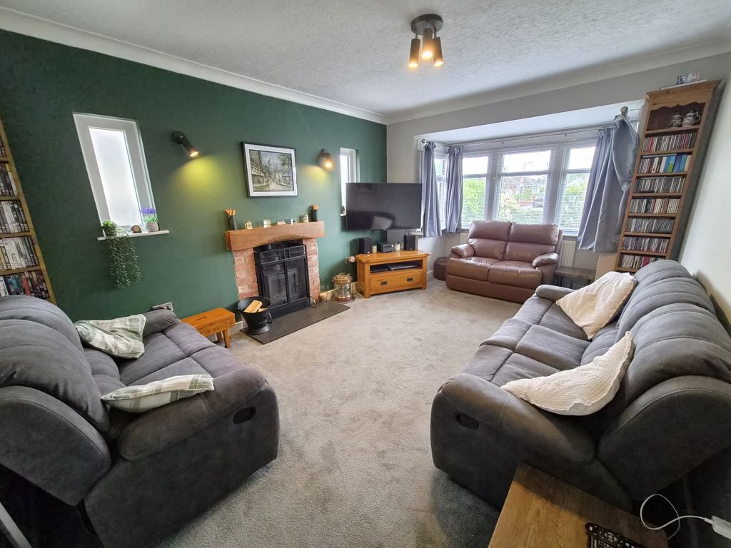 Property photo 3 of 21