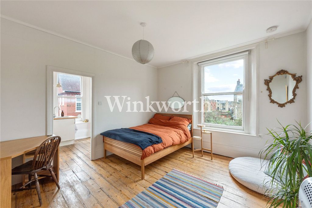 Property photo 1 of 15 Picture No. 05