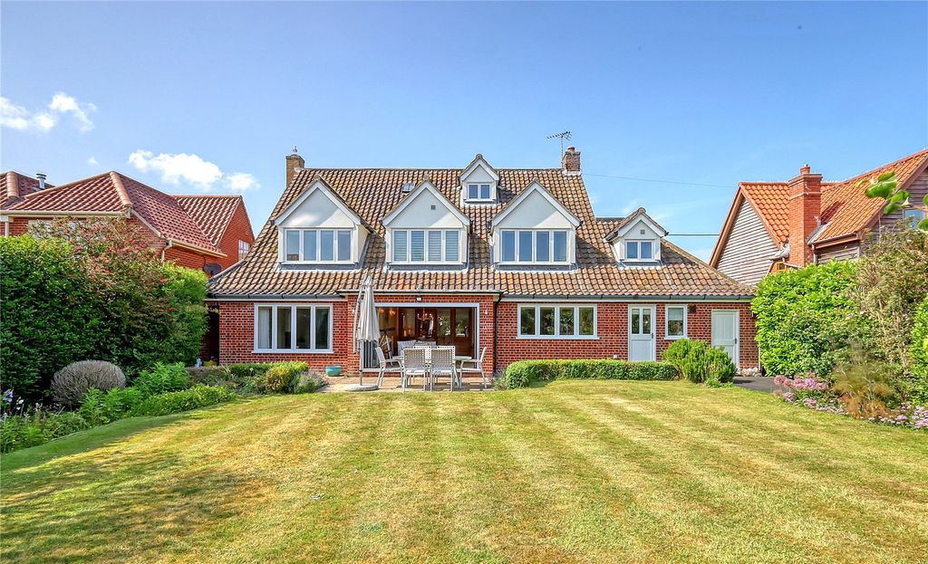 Property photo 1 of 26 Pinkneys Way