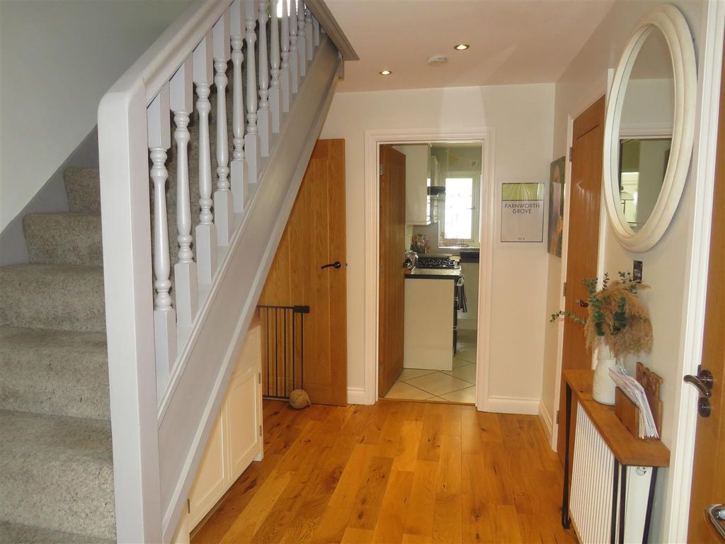 Property photo 3 of 18 Img_2017.Jpg