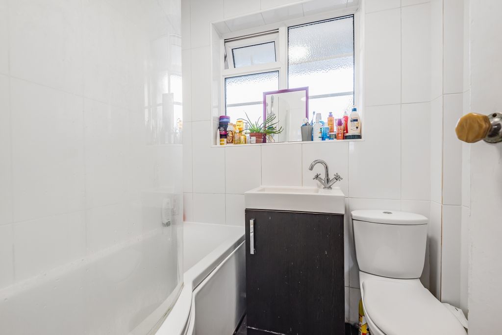 Property photo 3 of 8 887137 (6)