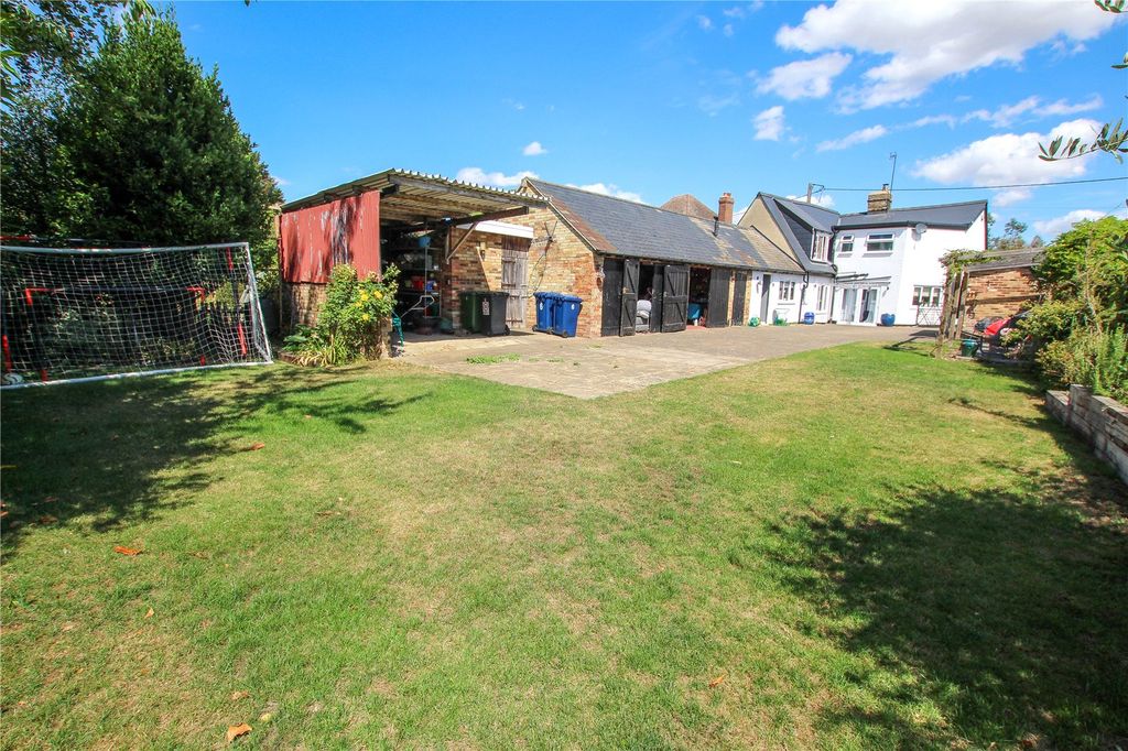 Property photo 3 of 31 Rear Garden.