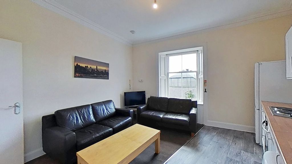 Property photo 2 of 10 Photo 2