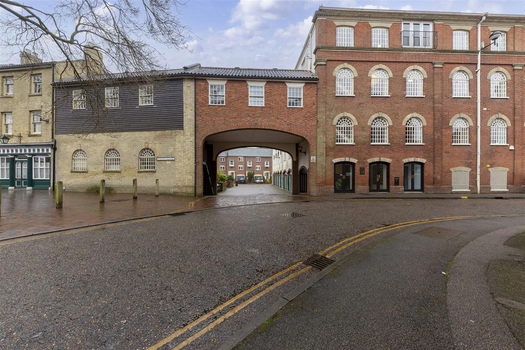 Property photo 2 of 17 Ba-22.Jpg