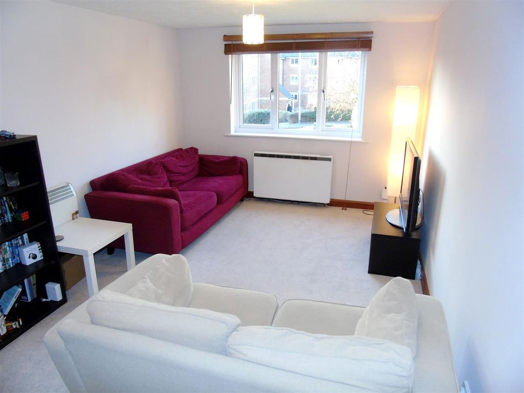 Property photo 2 of 7 Coopers Estate Agents