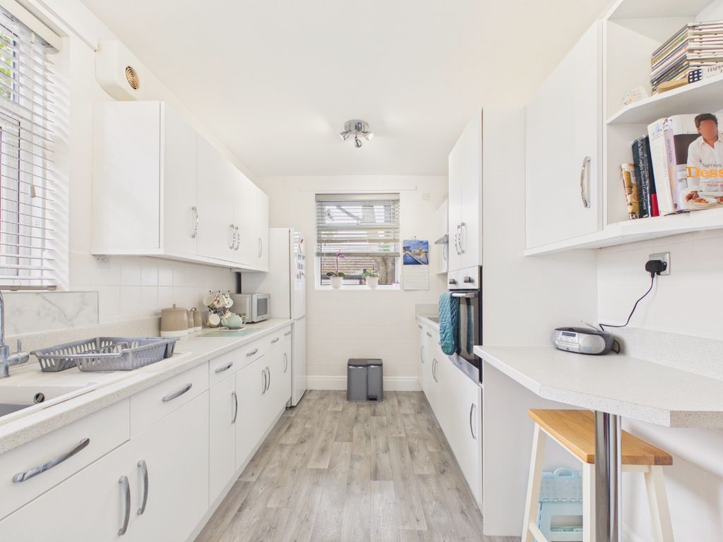 Property photo 3 of 17 5240413