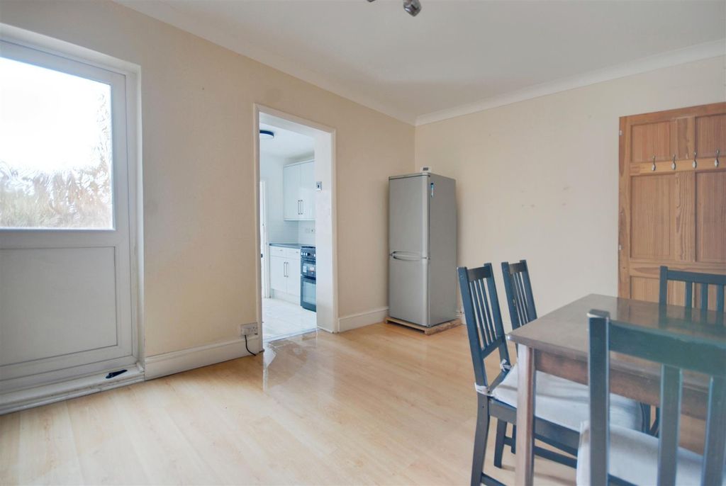 Property photo 3 of 10 00c145d1-Dsc_0017-Dsc_0019.Jpg