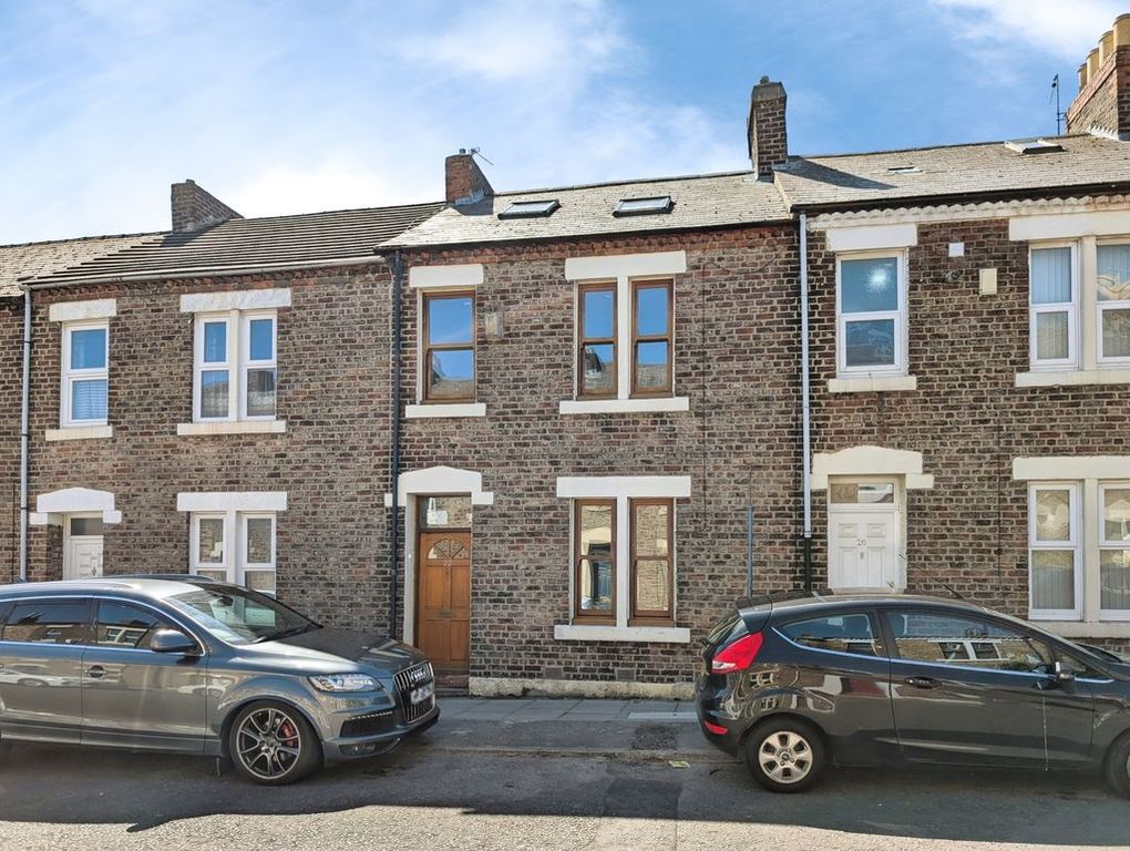 Property photo 1 of 13 Photo 5