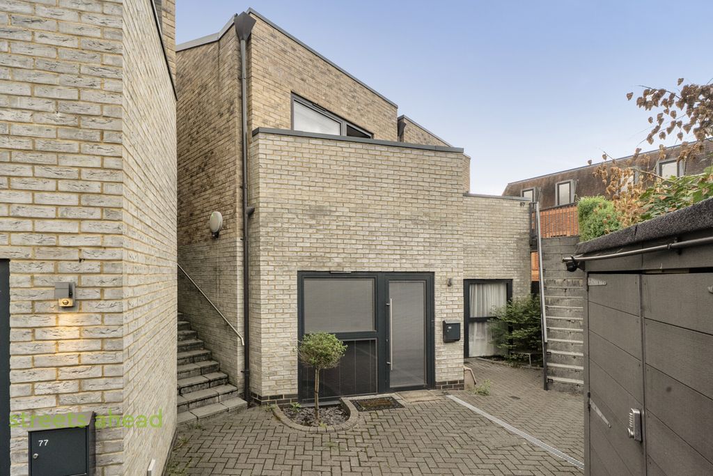 Property photo 1 of 12 Ab38Ad54-d457-428...