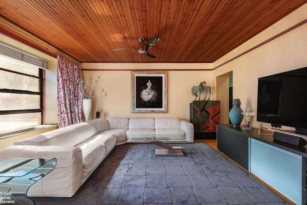 Property photo 2 of 12 <Alttext/>