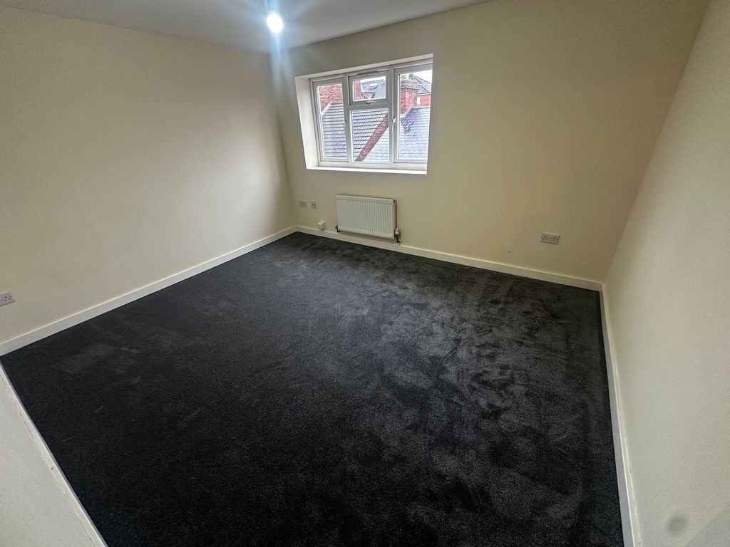 Property photo 1 of 3