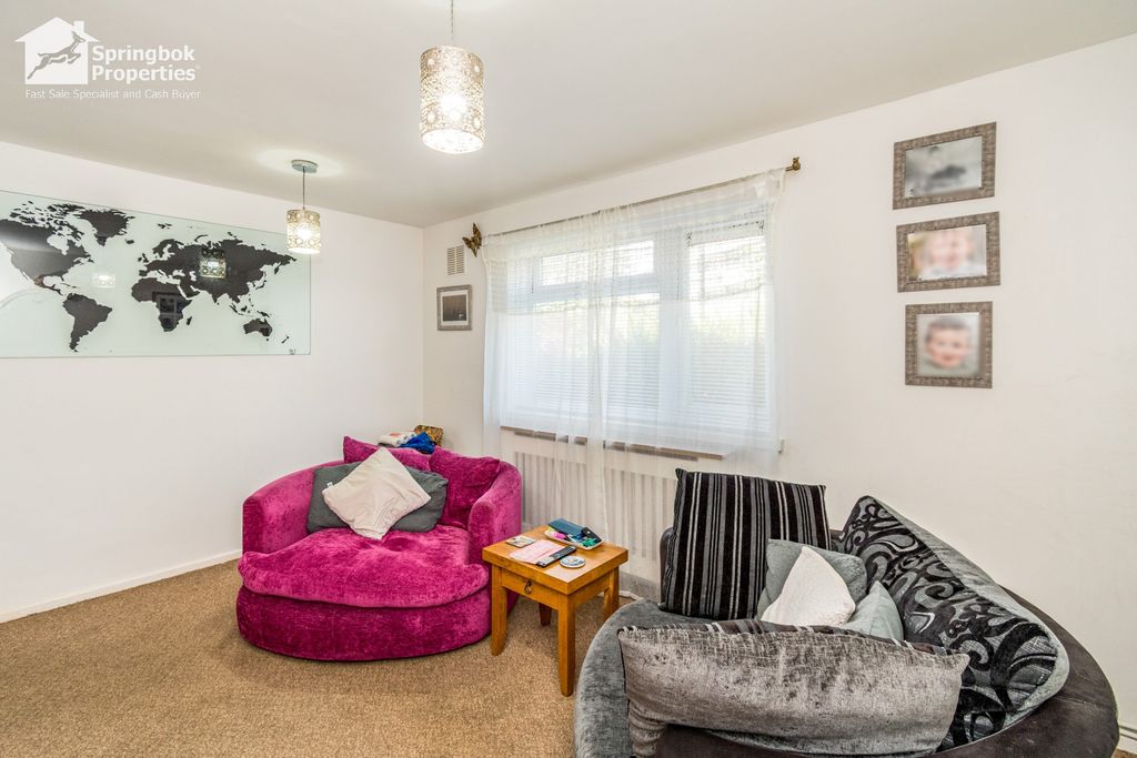 Property photo 3 of 14 2