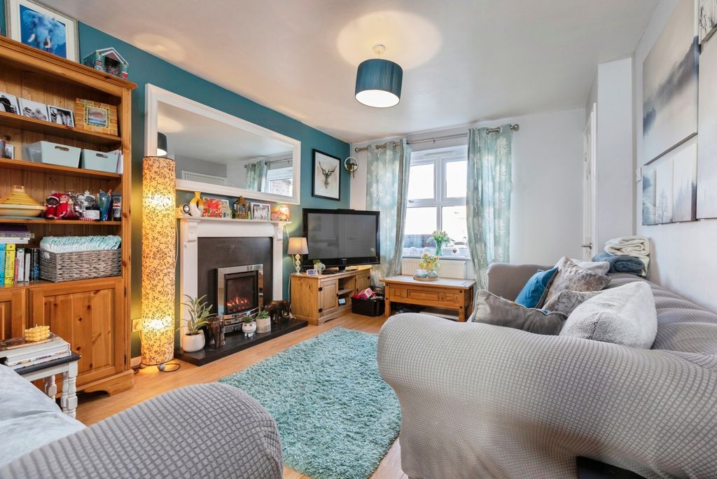 Property photo 3 of 20 Pbox-Img.Jpg