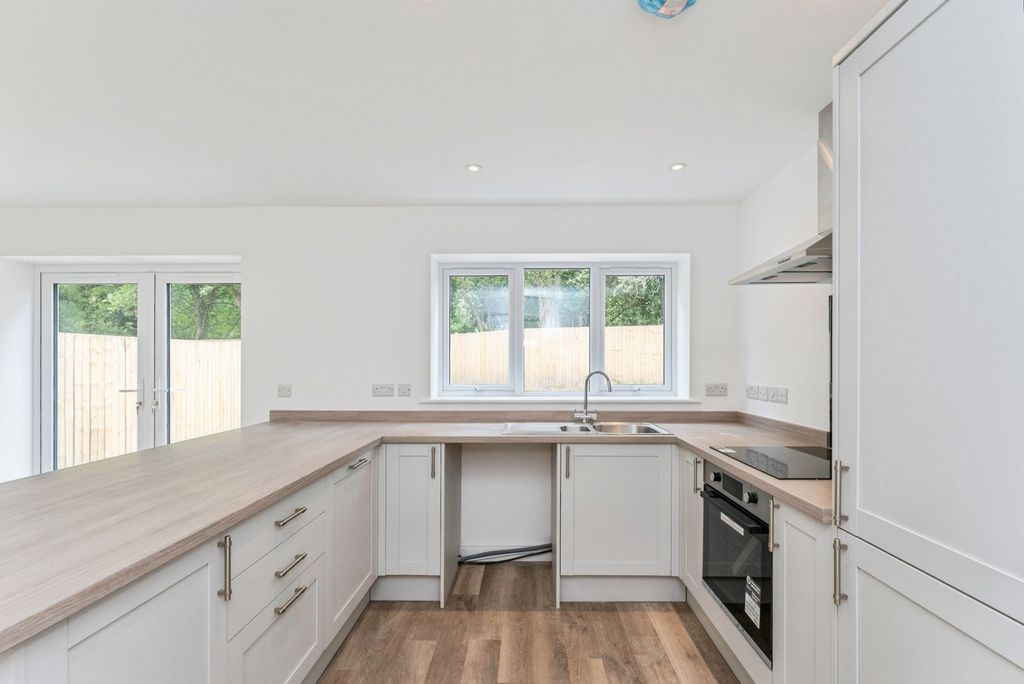 Property photo 3 of 13 Kitchen