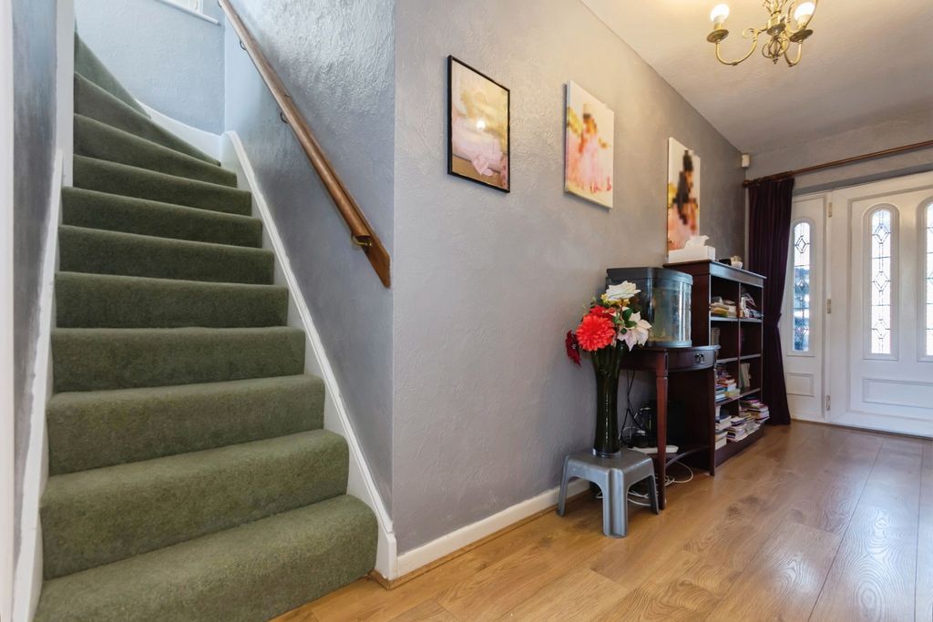Property photo 2 of 20 Pbox-Img.Jpg