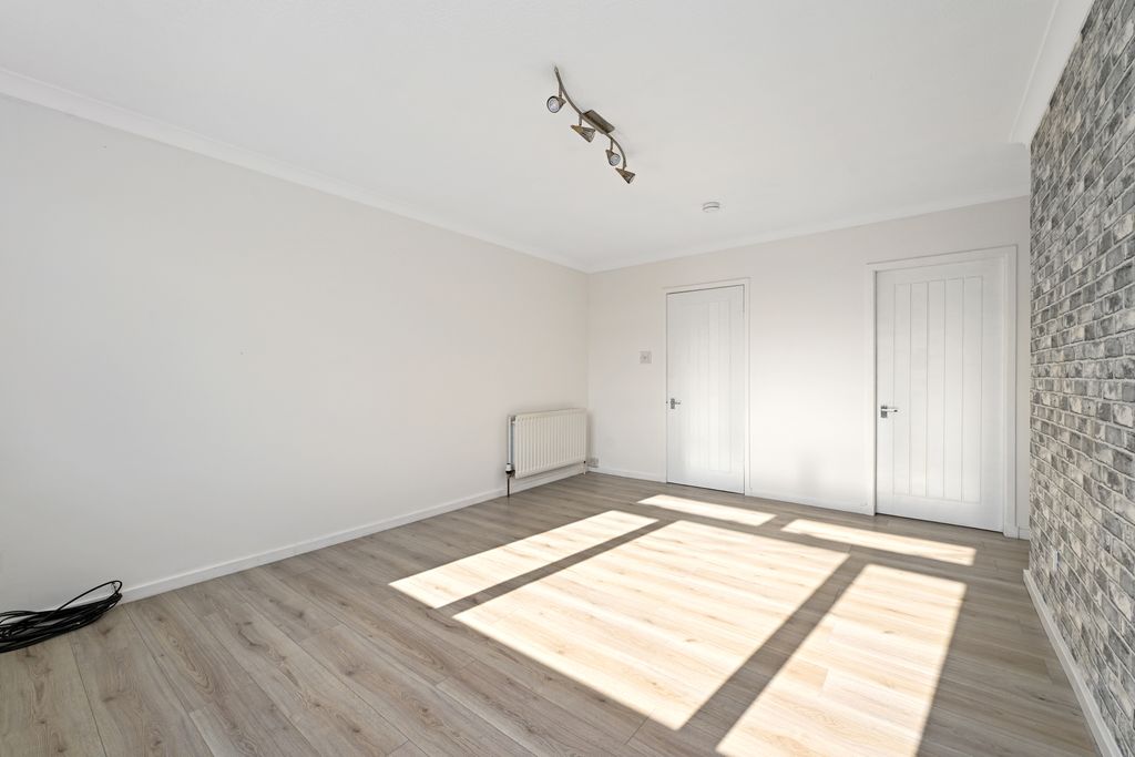 Property photo 3 of 13 Property Image 3