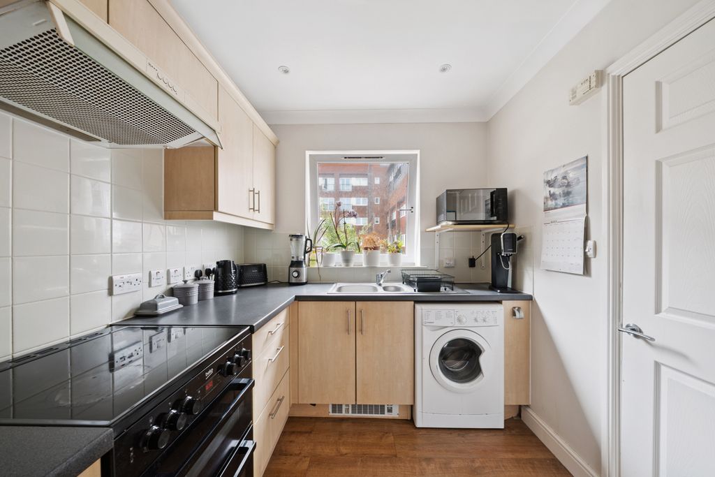 Property photo 2 of 11 Dsc00469