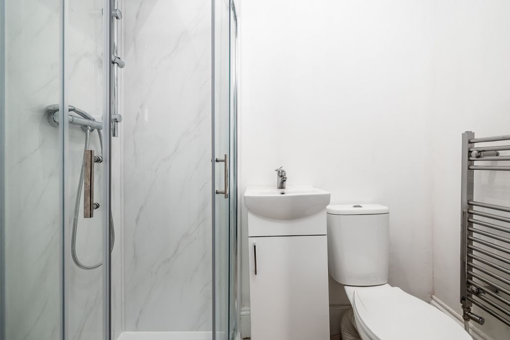 Property photo 3 of 3 0017