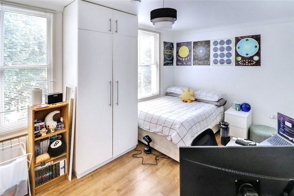 Property photo 3 of 5 Picture No. 04