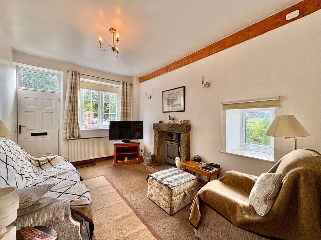 Property photo 2 of 24