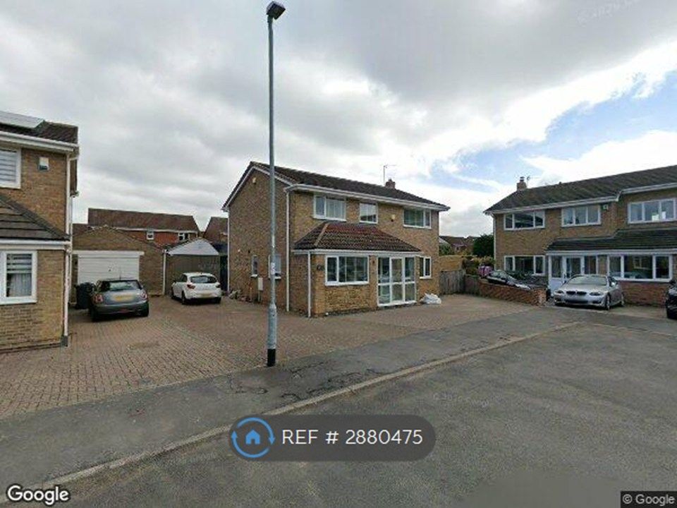 Property photo 2 of 28