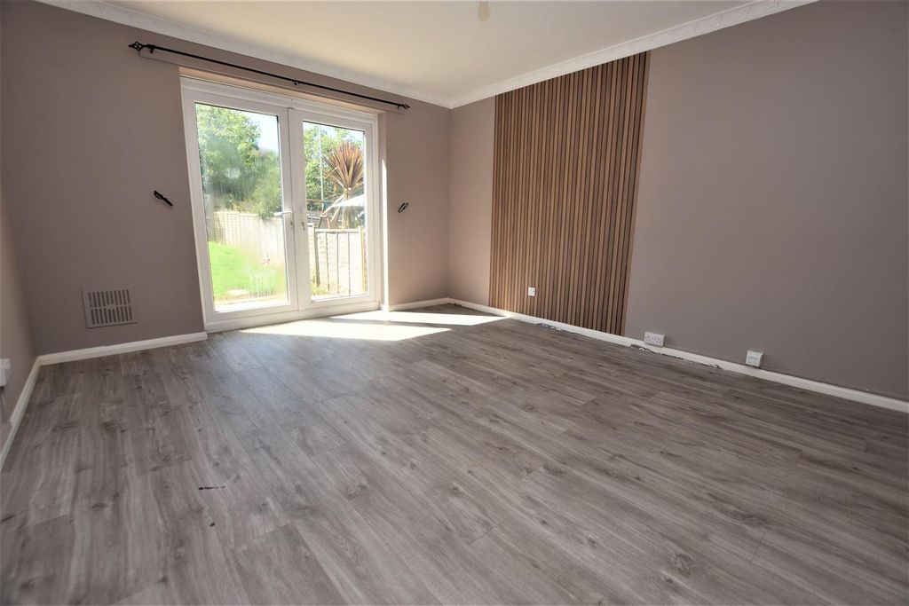 Property photo 2 of 11 Dsc_1210.Jpg