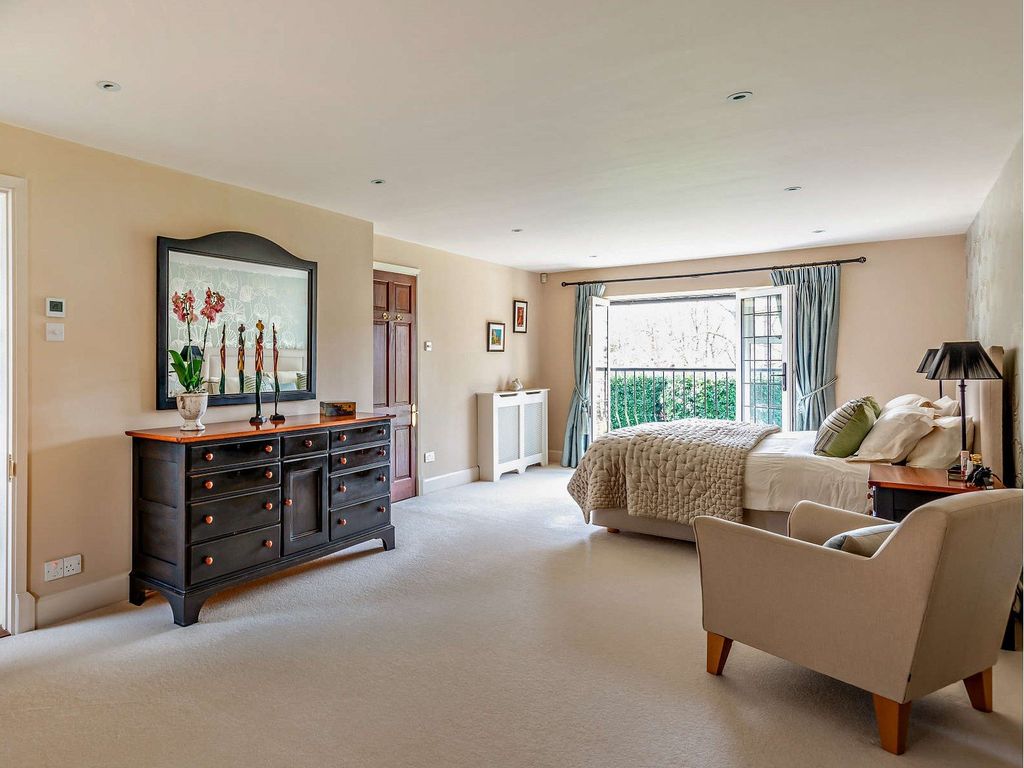 Additional image 13 of 5 bed detached house for salePetworth Road, Wormley, Godalming, Surrey GU8